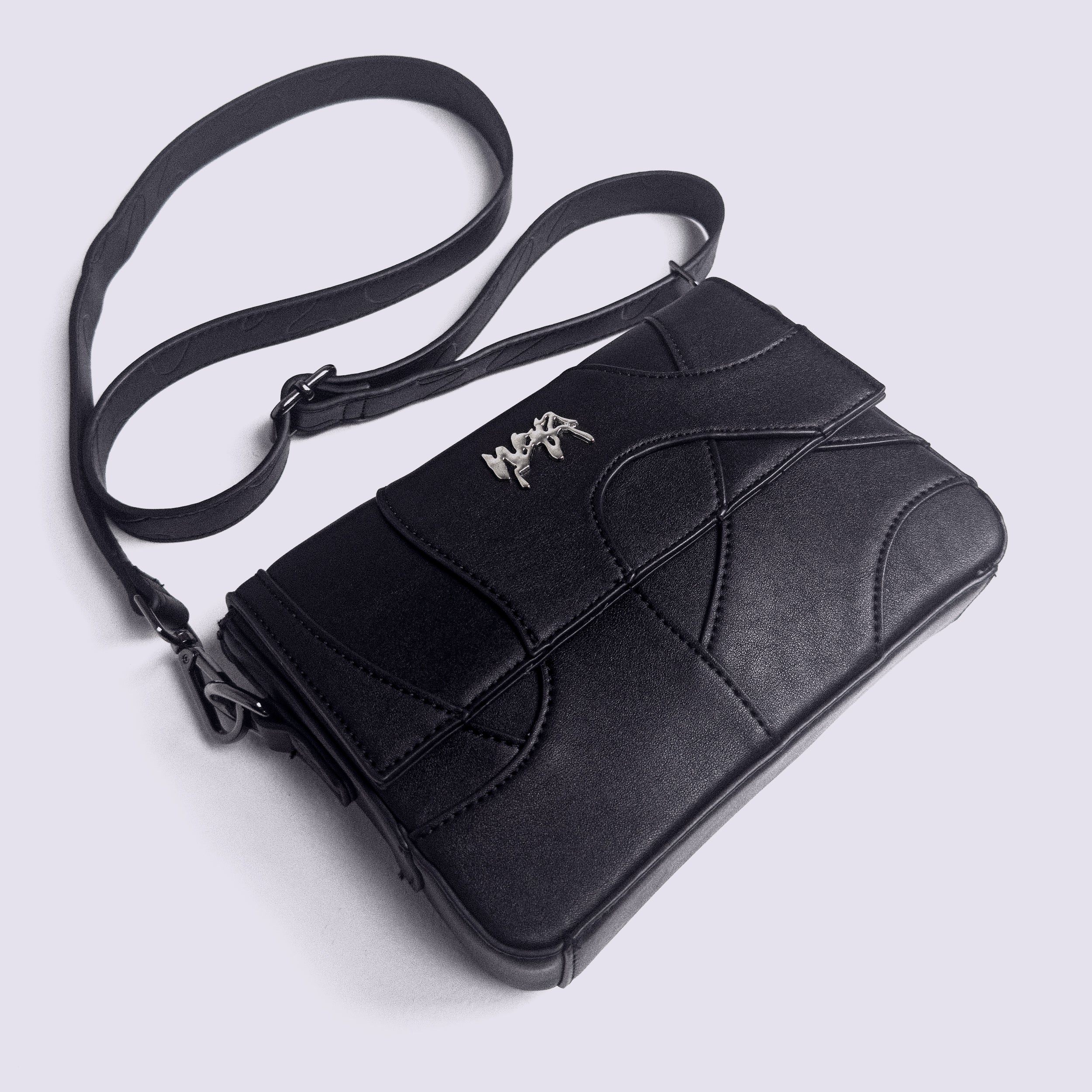 Shoulder Bag "Wavy" - Black - Image 2