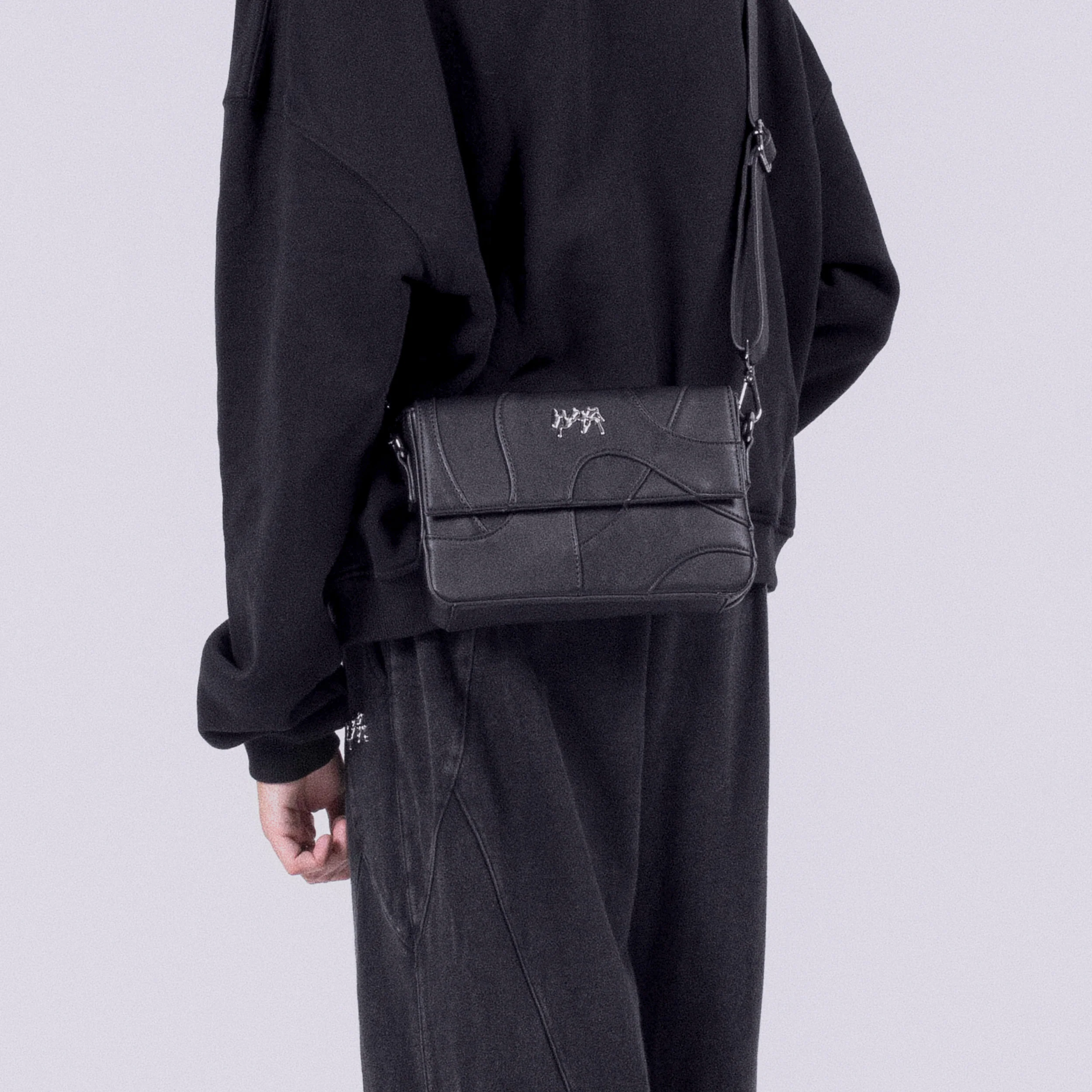 Shoulder Bag "Wavy" - Black - Image 5