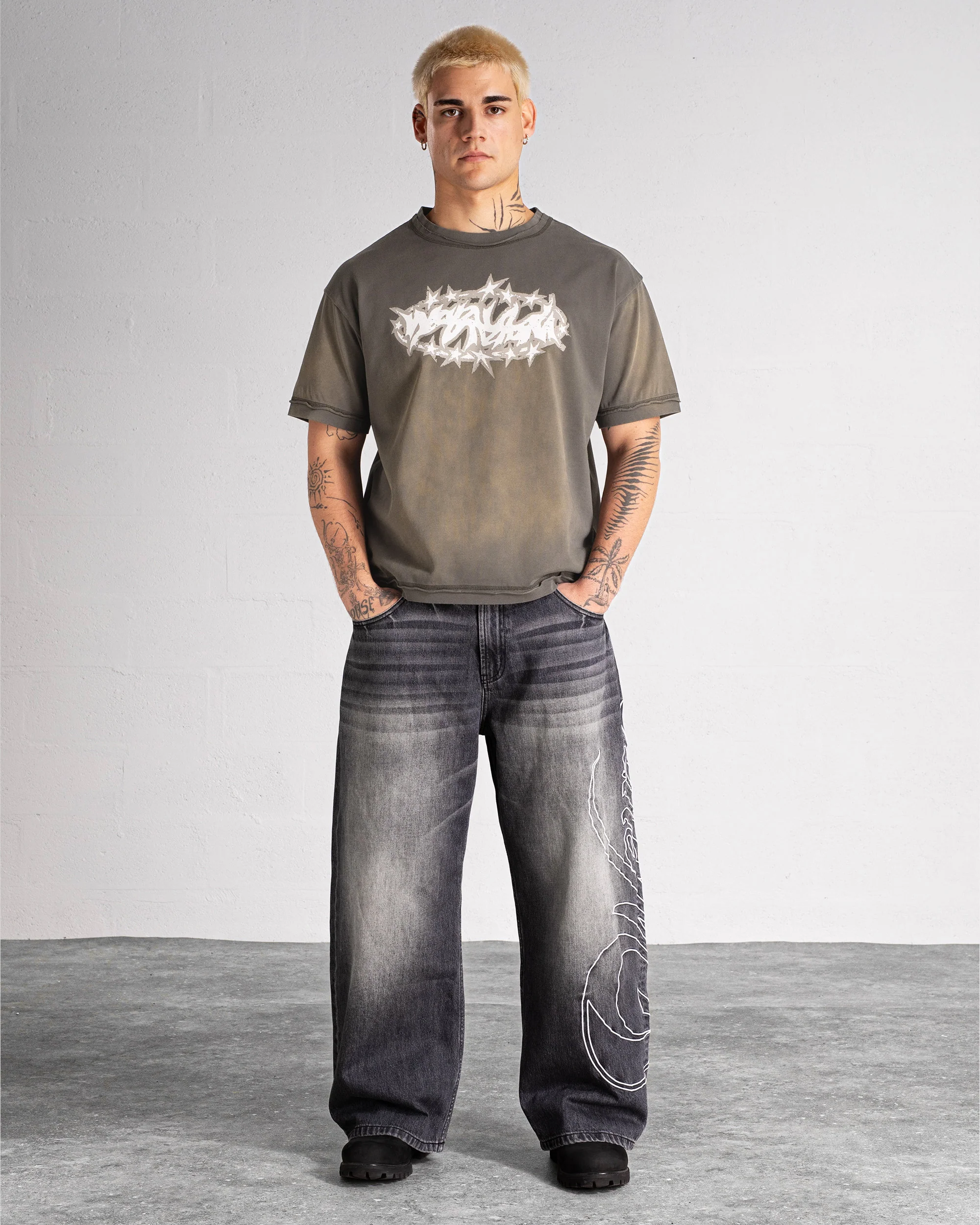 T-shirt "SPIKES" - Faded Khaki - Image 3