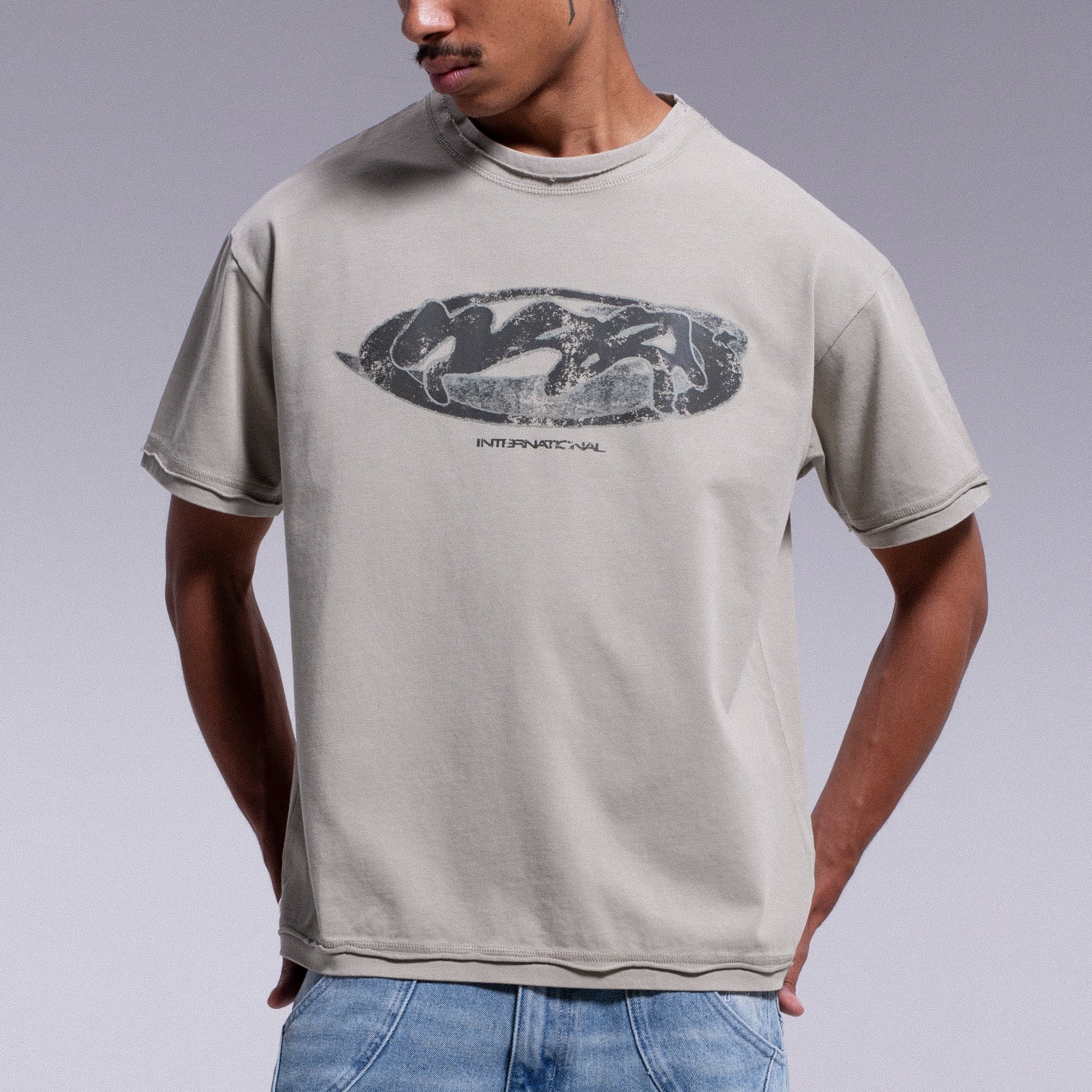 T-SHIRT VINTAGE "INTERNATIONAL" - BEIGE - Image 4